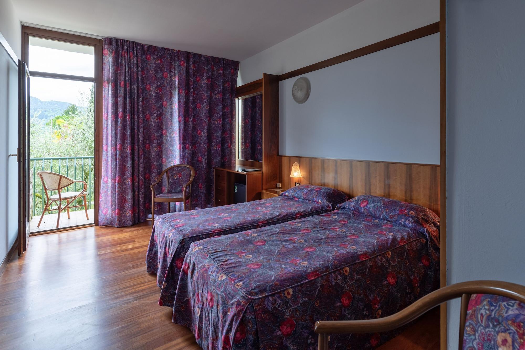 Park Hotel Oasi การ์ดา ภายนอก รูปภาพ