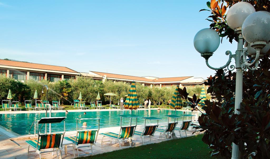Park Hotel Oasi การ์ดา ภายนอก รูปภาพ